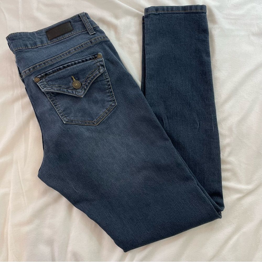 Celebrity Pink Jeans Size 11 Rear Pockets Button Closure - Straight Leg Skinny
